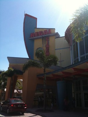 Regal Kendall Village