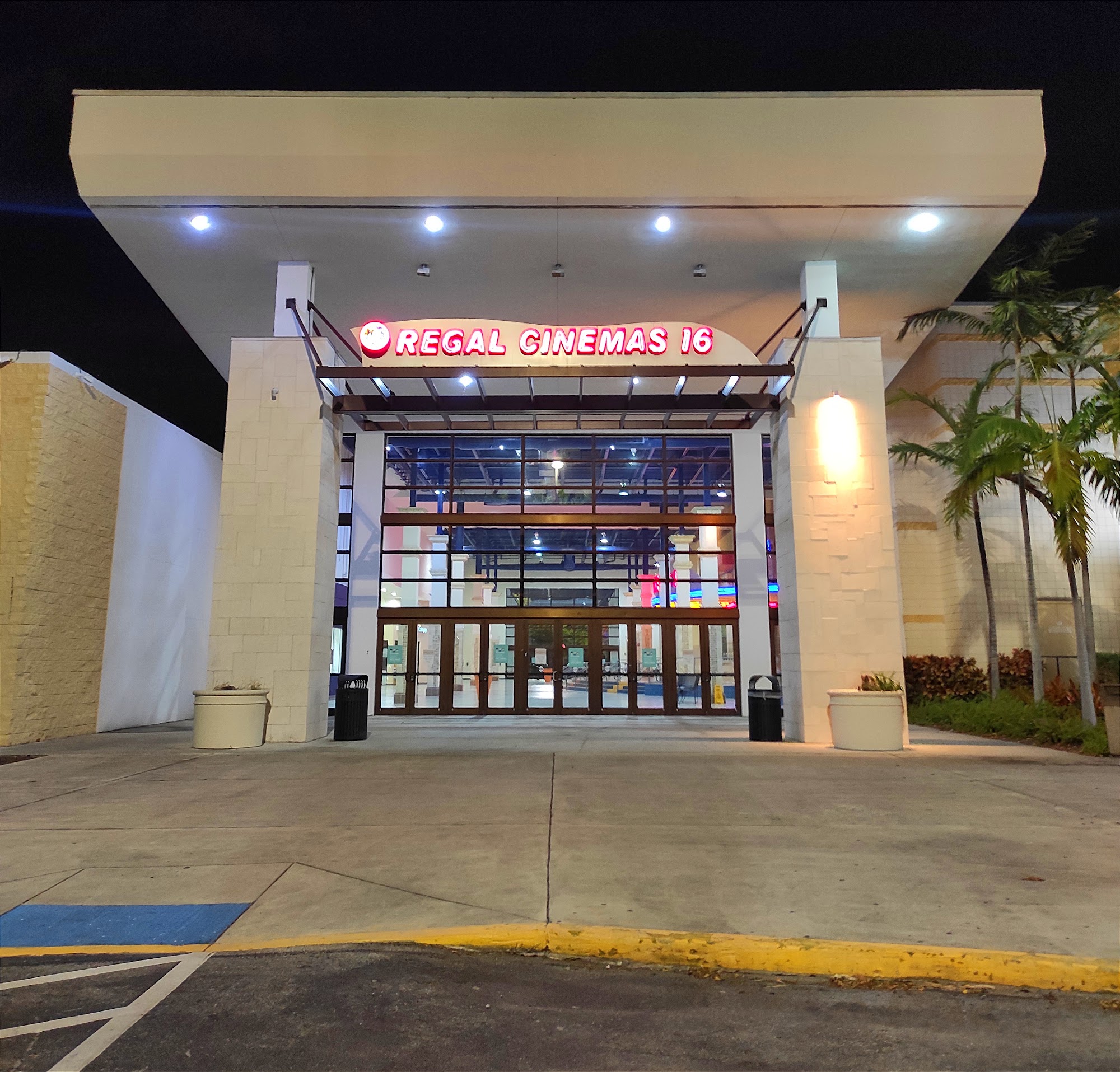 Regal Southland Mall