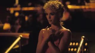 Showgirls movie photo 3