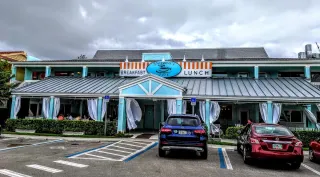 Doreen's Cup Joe in Naples, FL restaurant photo