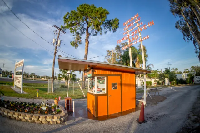 Ruskin Drive-In