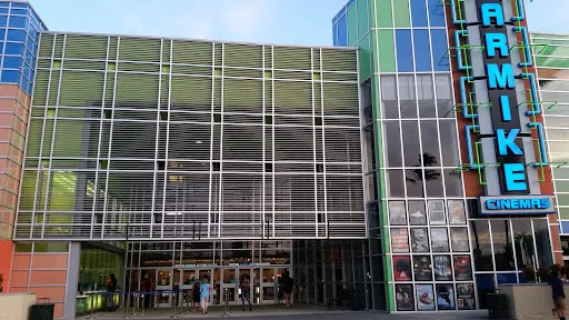 AMC Avenue 16