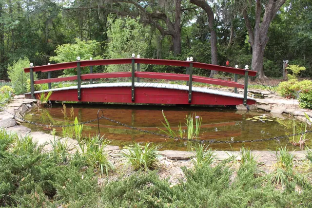 Hearthstone Botanical Gardens